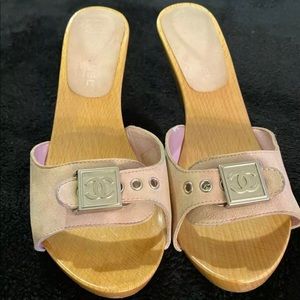 🔥Chanel🔥 Willing to trade for size 42 Female Louboutin Heels.